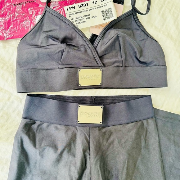 Savage X Fenty Black Ink Forever Savage Legging & Matching Bralettes 3 Piece Set - Picture 16 of 16